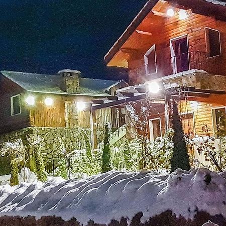 Villars Mayrouba Bagian luar foto